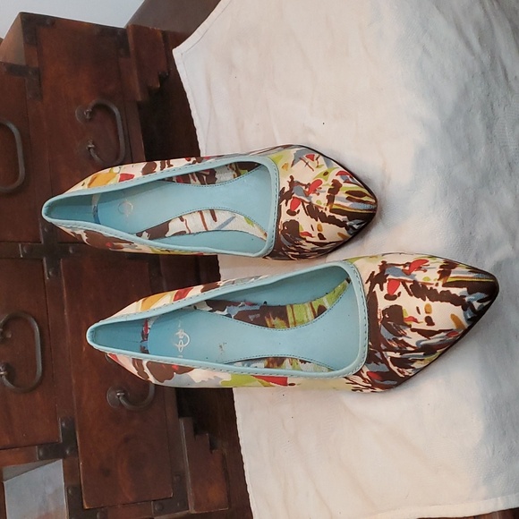 Joey abstract print canvas and leather pumps - Picture 4 of 5